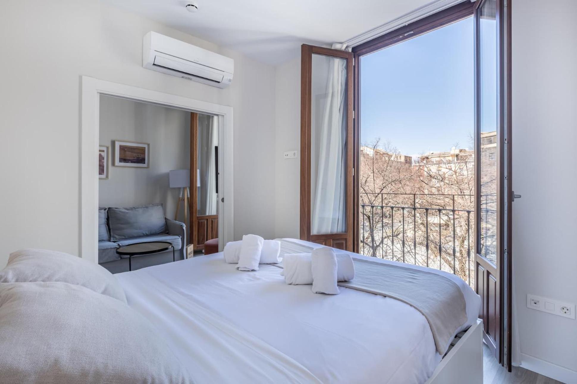 Apartamentos Libere Granada Catedral Luaran gambar